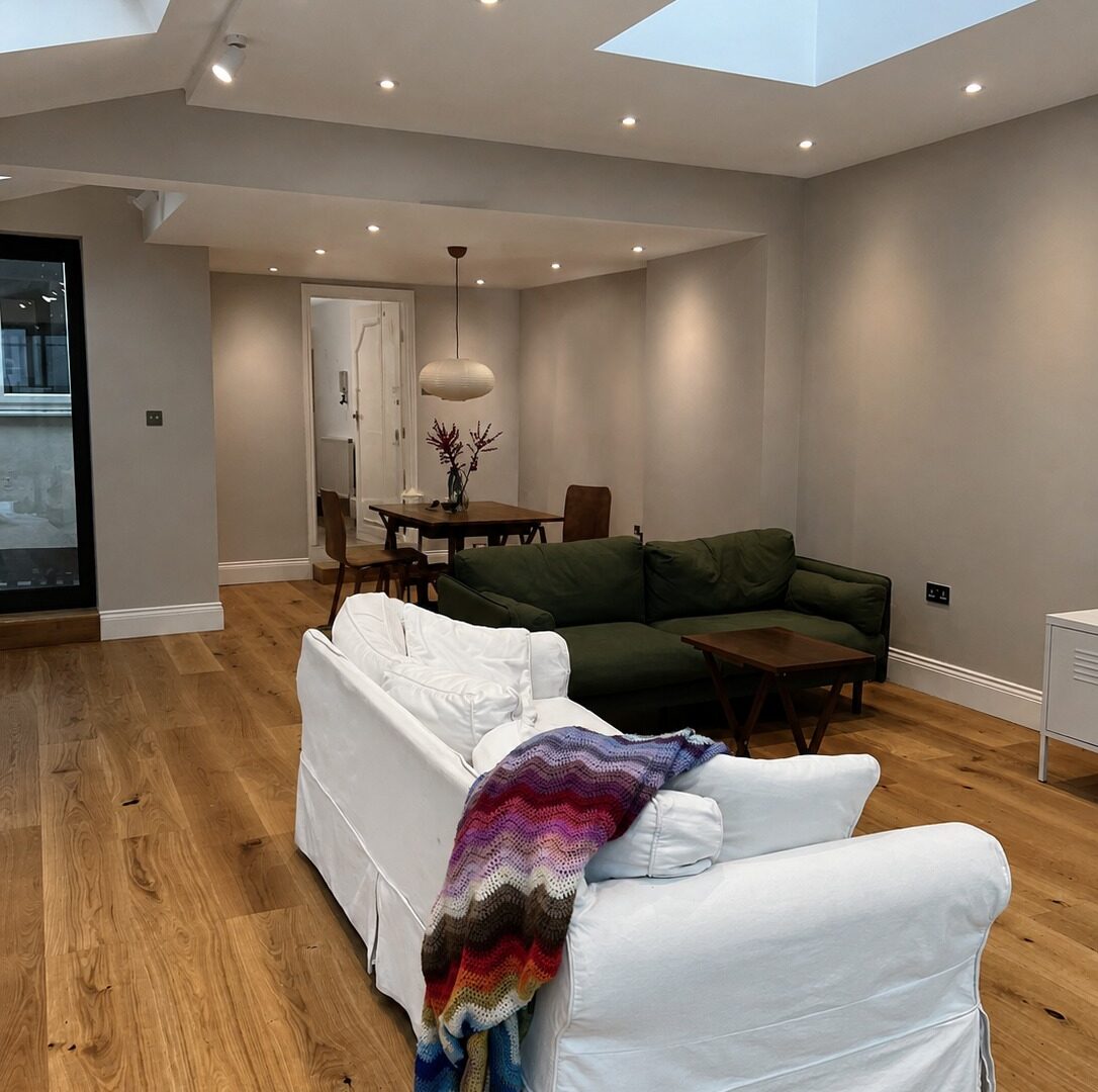 Florence Road – Modern Architectural Wrap-Around Extension
