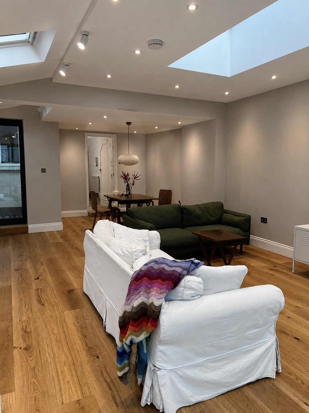 Florence Road – Modern Architectural Wrap-Around Extension